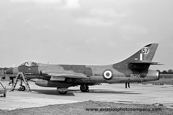 RAF 229 OCU Hawker Hunter F.6 XG200/57 (1966)