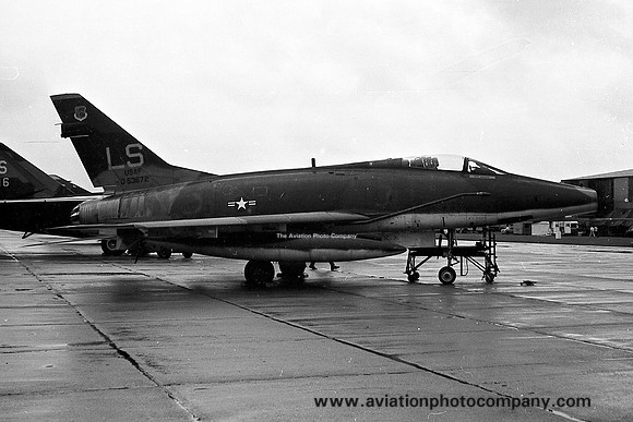 USAF 48 FTW 493 TFS North American F-100D 55-3672/LS (1971)