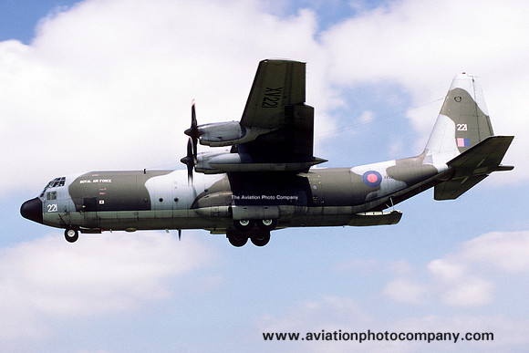 RAF Lyneham Transport Wing Lockheed C-130K Hercules C.3 XV221 (1988)
