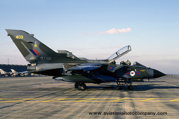 RAF TWCU Panavia Tornado GR.1 ZA409 (1988)