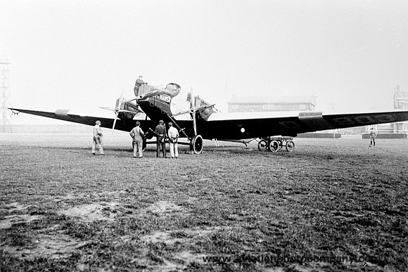 Lufthansa Junkers G-24/3M D-903
