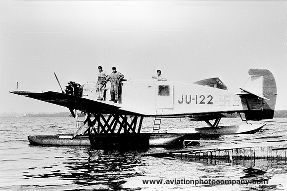 Finnish Air Force Junkers W-34 JU-122
