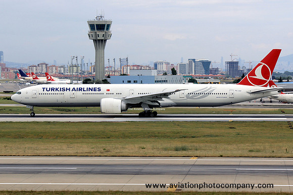 Turkish Airlines Boeing 777-300ER TC-JJJ at Istanbul IAP (2014)