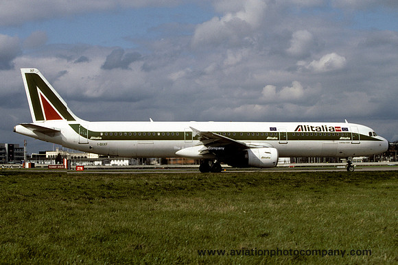 Alitalia Airbus A321-200 I-BIXF (1999)
