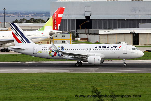 Air France Airbus A320-200 F-HEPG at Lisbon IAP (2013)