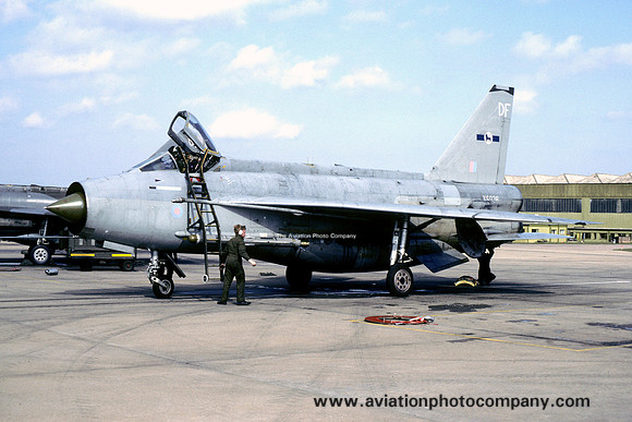 RAF LTF English Electric Lightning F.6 XS936/DF (1984)