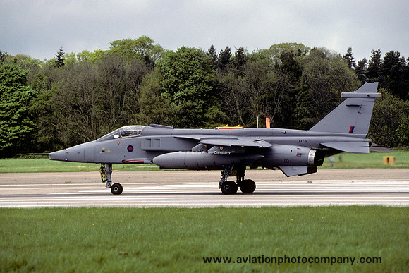 RAF Sepecat Jaguar GR.3 XX724 at RAF Coltishall (2001)