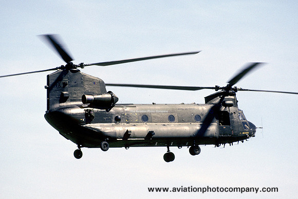 RAF 27 Squadron Boeing Chinook HC.2 ZA673/NX (2001)