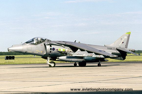 RAF 3 Squadron BAE Harrier GR.7 ZD328/09 (2001)