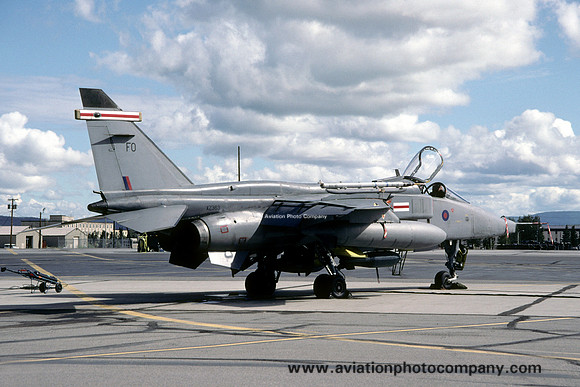 RAF 41 Squadron Sepecat Jaguar GR.3 XZ363/FO (2001)
