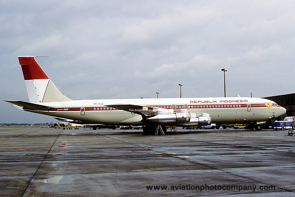Indonesian Government Boeing 707-3M1C PK-PJQ at Heathrow (1979)