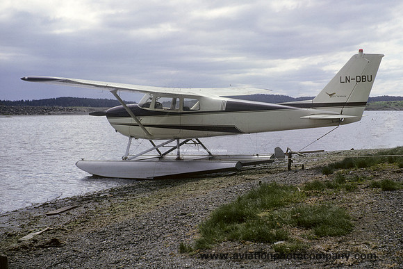 Cessna 172C Skyhawk LN-DBU (1963)