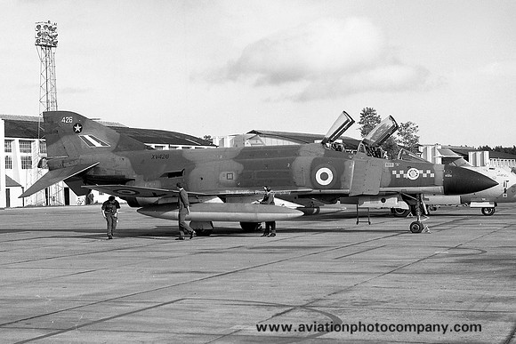RAF 31 Squadron McDonnell F-4M Phantom FGR.2 XV426 at RAF Leuchars (1971)