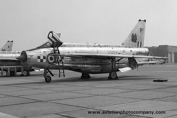 RAF 56 Squadron English Electric Lightning F.6 XS922/P at RAF Wattisham (1976)