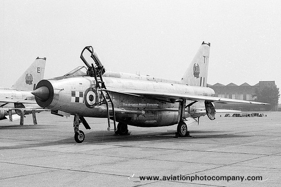 RAF 56 Squadron English Electric Lightning F.6 XS901/T at RAF Wattisham (1976)