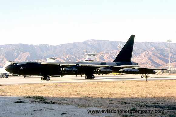 USAF 2 BW Boeing B-52D Stratofortress 55-0062 (1980)