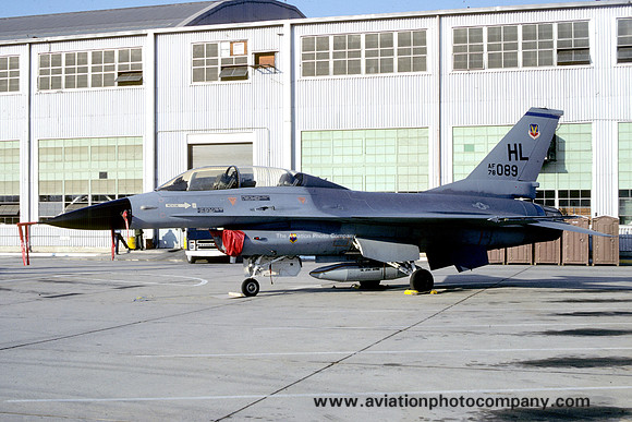USAF 388 TFW 16 TFTS GD F-16B Fighting Falcon 79-0089/HL (1980)