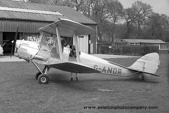 De Havilland DH.82A Tiger Moth G-ANOR (1967)