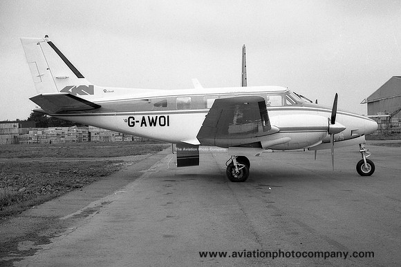 GKN Beech 65-B80 Queen Air G-AWOI