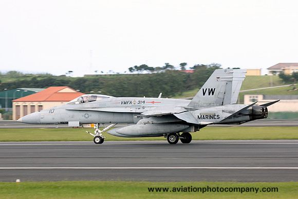 US Marines VMFA-314 McDonnell Douglas F/A-18A Hornet 162893/VW-10 (2012)