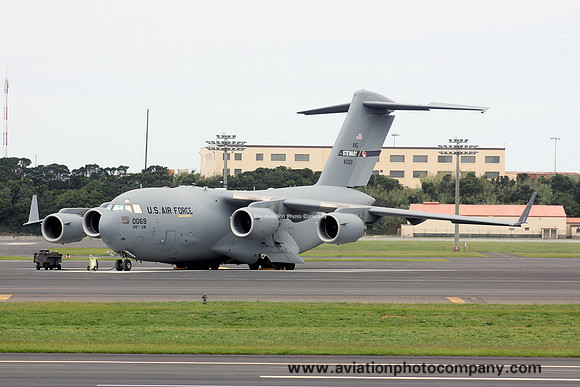 USAF New York ANG 137 AS McDonnell Douglas C-17A Globemaster 94-0069 at Lajes (2012)