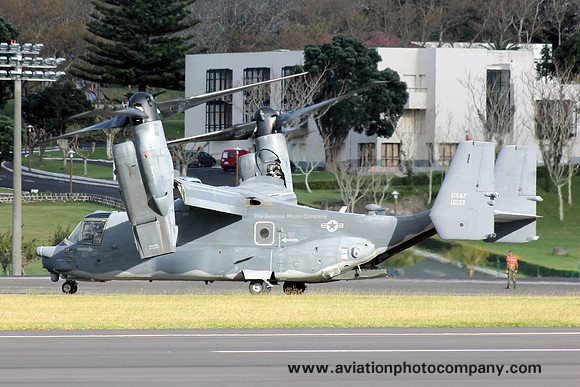 USAF Bell-Boeing CV-22B Osprey 07-0033 at Lajes (2012)