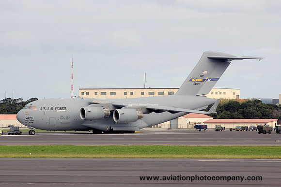 USAF 305/514 AMW McDonnell Douglas C-17A Globemaster 04-4129 at Lajes (2012)
