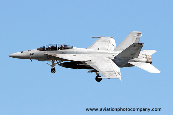 US Navy VFA-106 McDonnell Douglas F/A-18F Super Hornet 165676/AD-210 at NAF El Centro (2012)