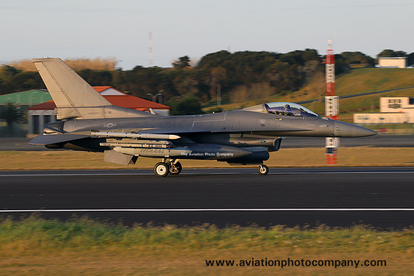 USAF AFRC 93 FS GD F-16C Fighting Falcon 86-0264/FM at Lajes (2025)