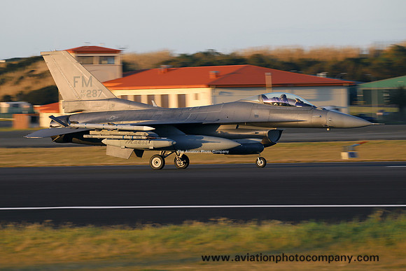 USAF AFRC 93 FS GD F-16C Fighting Falcon 87-0287/FM at Lajes (2025)