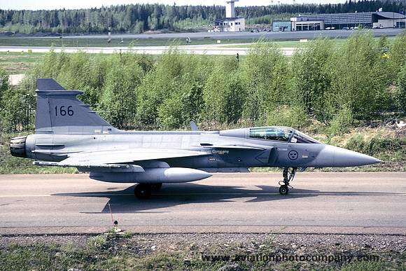 Swedish Air Force F17 SAAB JAS-39A Gripen 39166/166 (2005)