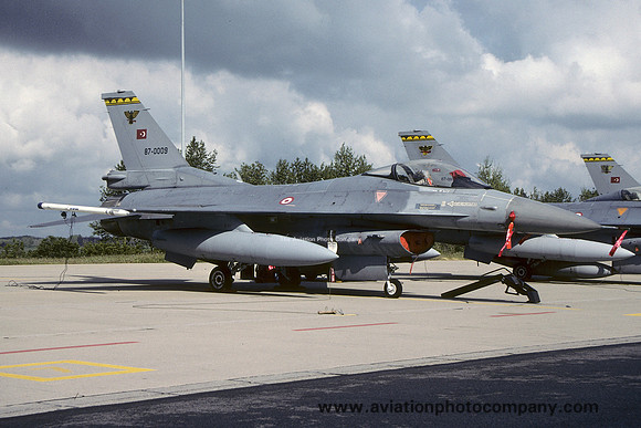Turkish Air Force 143 FIlo GD F-16C Fighting Falcon 87-0009 (2005)