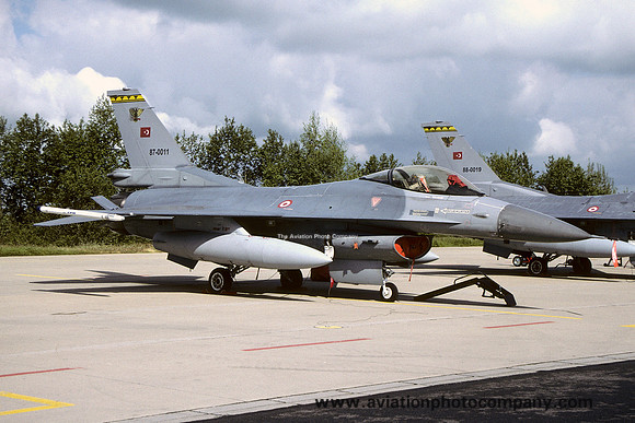 Turkish Air Force 143 FIlo GD F-16C Fighting Falcon 87-0011 (2005)