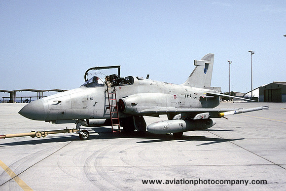 Bahrain Air Force 12 Squadron BAe Hawk Mk203 129 (2004)