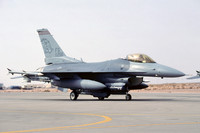 USAF Arkansas ANG 184 FS GD F-16C Fighting Falcon 86-0256/FS at Prince Sultan AB (2002)