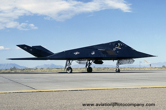 USAF 49 FW Lockheed F-117A Nighthawk 84-0811/HO (1994)
