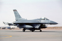 USAF Arkansas ANG 184 FS GD F-16C Fighting Falcon 87-0301/FS at Prince Sultan AB (2002)
