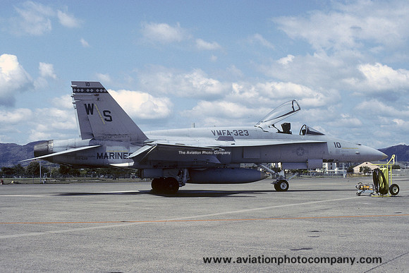 US Marines VMFA-323 McDonnell Douglas F/A-18A Hornet 162489/WS-10 (1990)