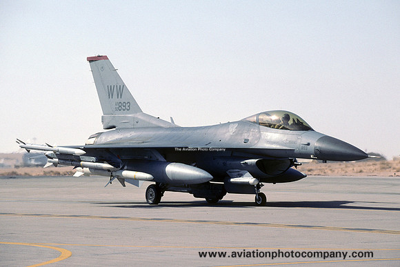 USAF 35 FW 13 FS GD F-16C Fighting Falcon 92-0893/WW at Prince Sultan AB (2002)