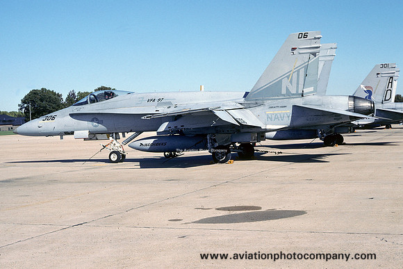 US Navy VFA-97 McDonnell Douglas F/A-18A Hornet 162830/NL-306 (1993)