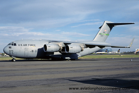 USAF 62/446 AW McDonnell Douglas C-17A Globemaster 00-0175 at Prestwick (2003)