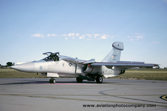USAF 27 FW General Dynamics EF-111A Raven 66-0055/CC (1997)
