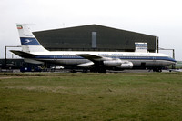 Kuwait Airways (leased from British Midland) Boeing 707-321 G-AYXR at East Midlands (1978)