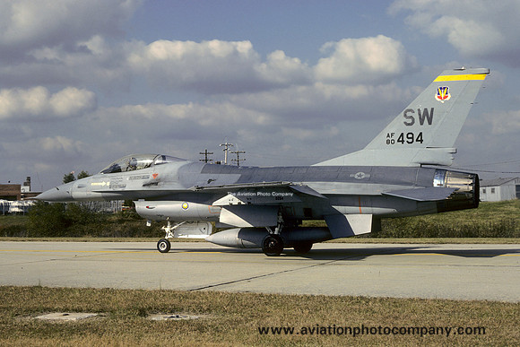 USAF 363 TFW 19 TFS General Dynamics F-16A 80-0494/SW (1982)