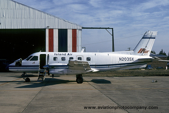 Island Air Embaer Bandeirante N203SX (1982)