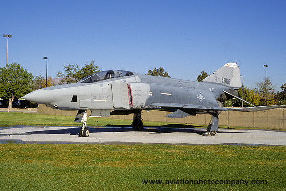 USAF Nevada ANG McDonnell RF-4C Phantom 65-0886 displayed at Reno IAP (2000)