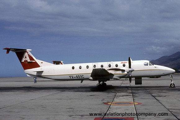 Avior Express Beech 1900 YV-451C (1999)