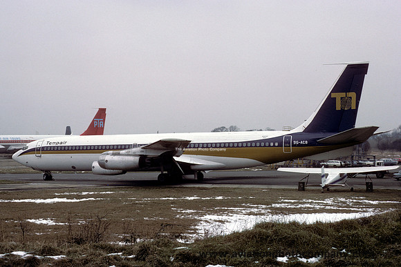 Tempair Boeing 707 9Q-ACB (1976)