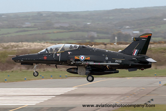 RAF 4 Squadron BAE Hawk T.2 ZK021/L at RAF Valley (2013)