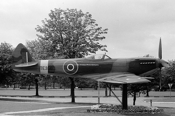 RAF Supermarine Spitfire Lf.16 TE356 displayed at RAF Leeming (1978)